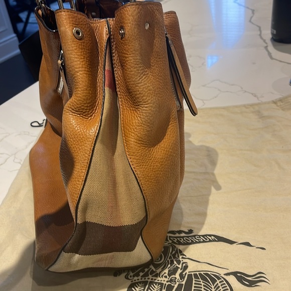 Burberry bag - Picture 5 of 7